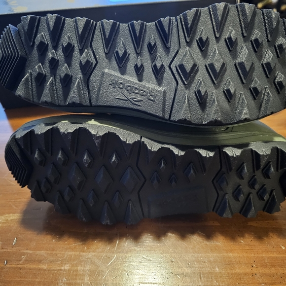 Reebok Boots - Picture 5 of 8